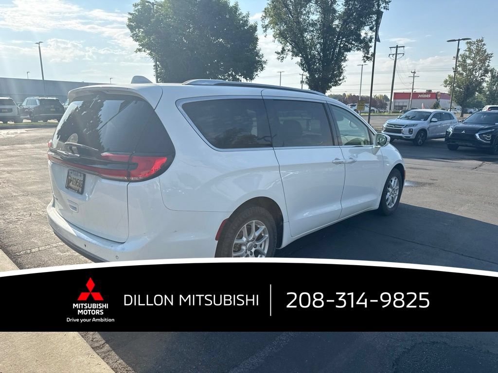 Used 2021 Chrysler Pacifica Touring-L FWD image 7