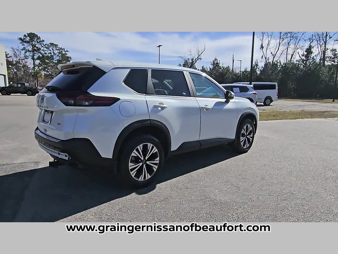 Used 2023 Nissan Rogue SV FWD image 31