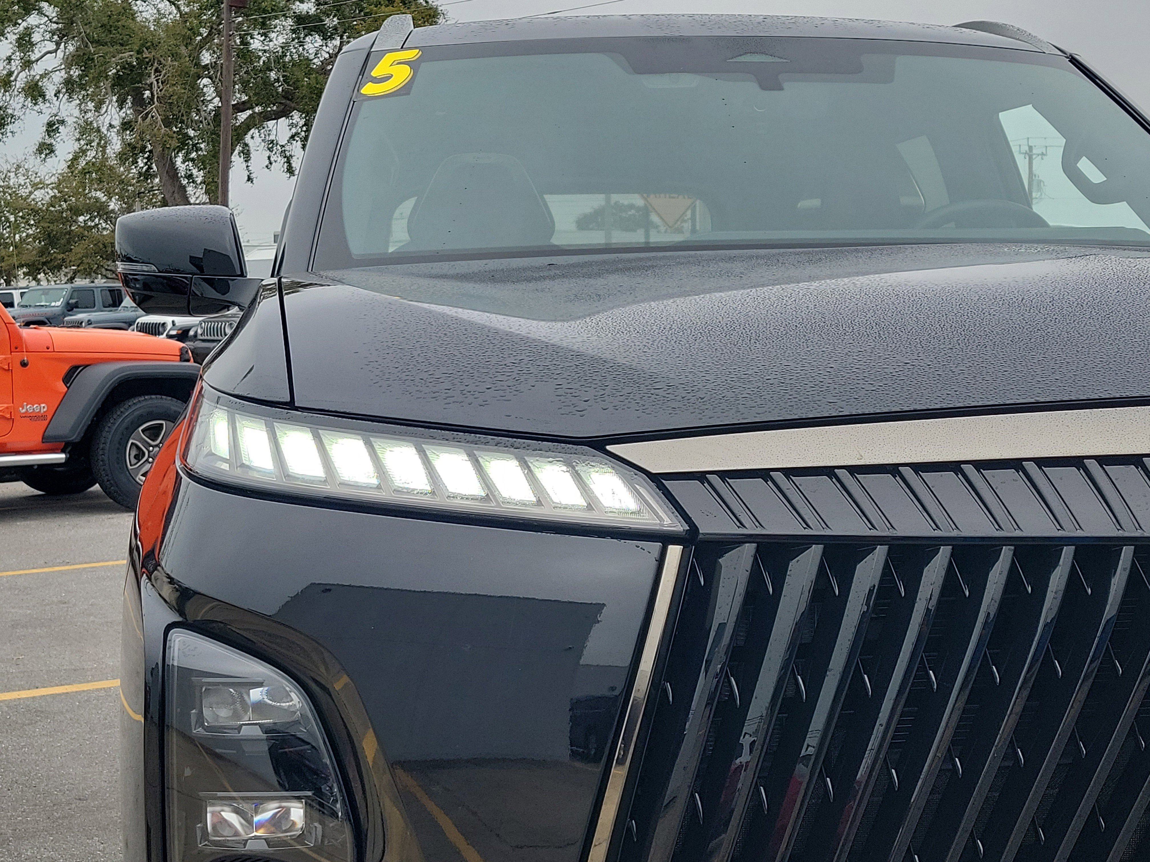 Used 2025 INFINITI QX80 Autograph image 7