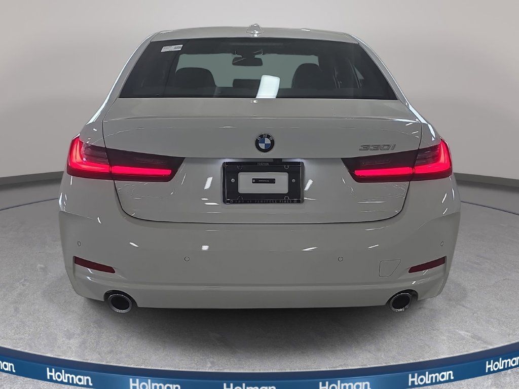 Used 2026 BMW 330i Sedan w/ Convenience Package RWD image 5