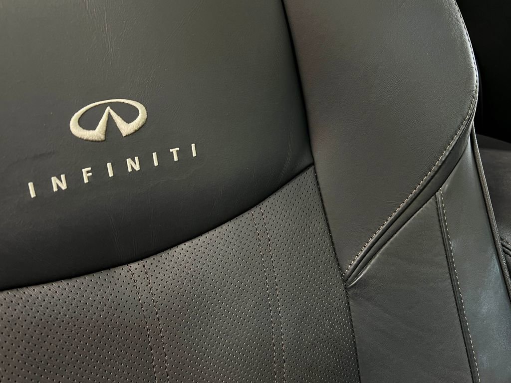 Used 2014 INFINITI Q70 3.7 w/ Premium Package AWD/4WD image 19