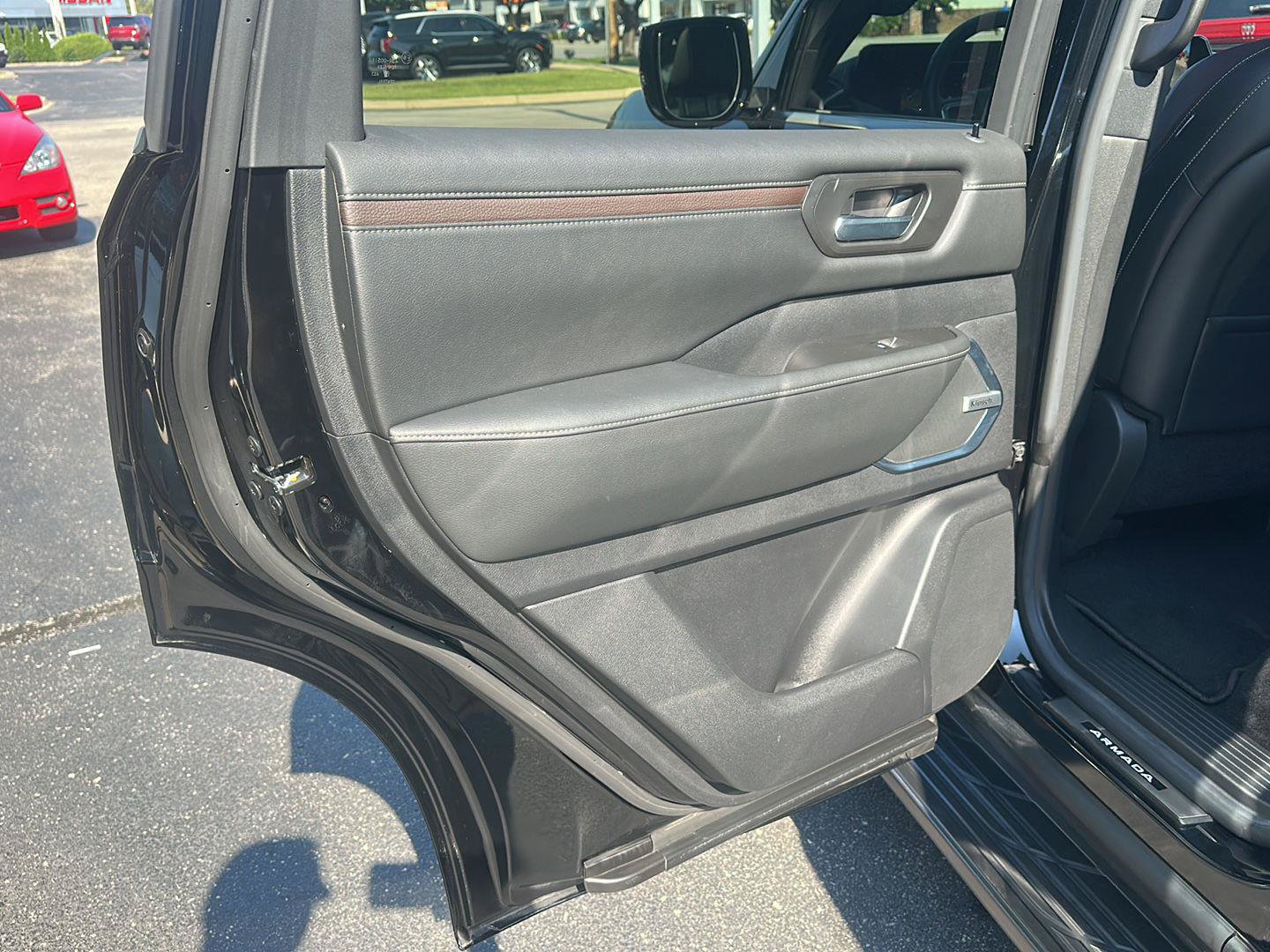 Used 2025 Nissan Armada Platinum w/ Convenience Package AWD/4WD image 22