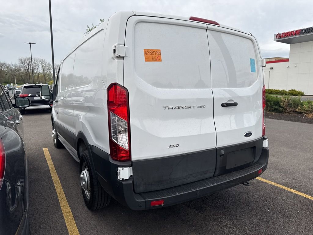 Used 2023 Ford Transit 250 Low Roof AWD image 3