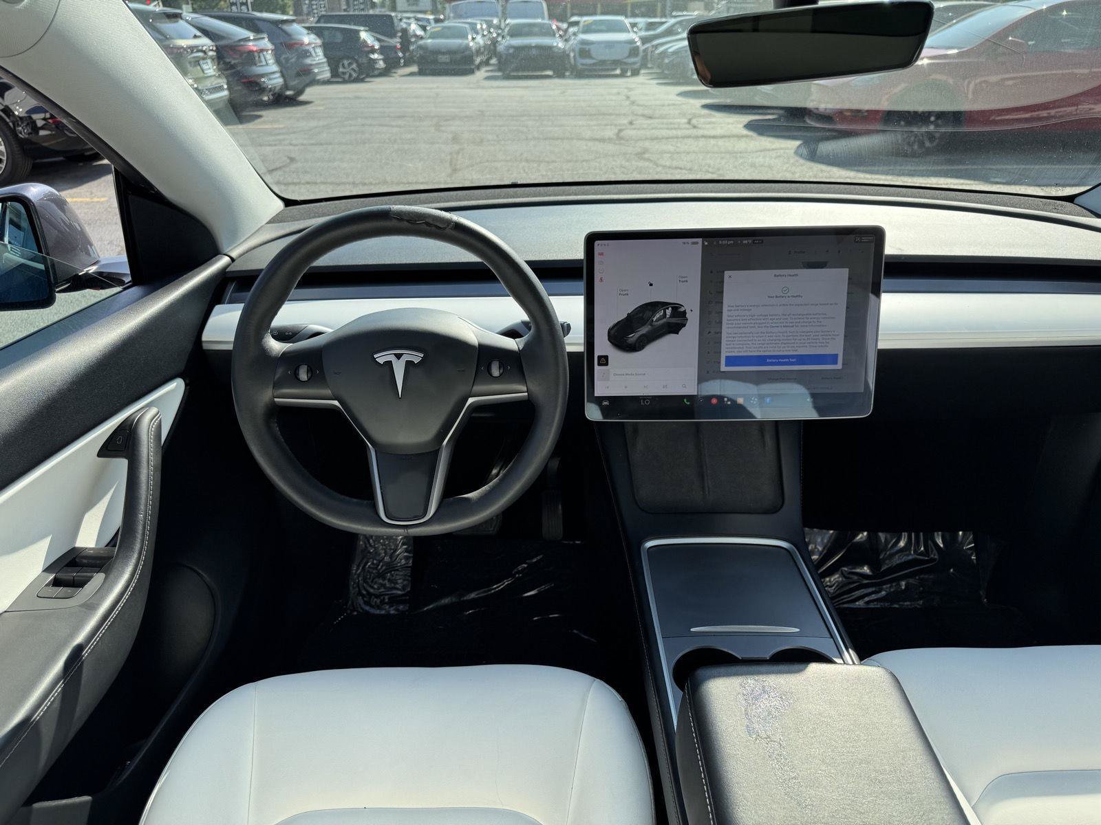 Used 2021 Tesla Model Y Long Range AWD/4WD image 37