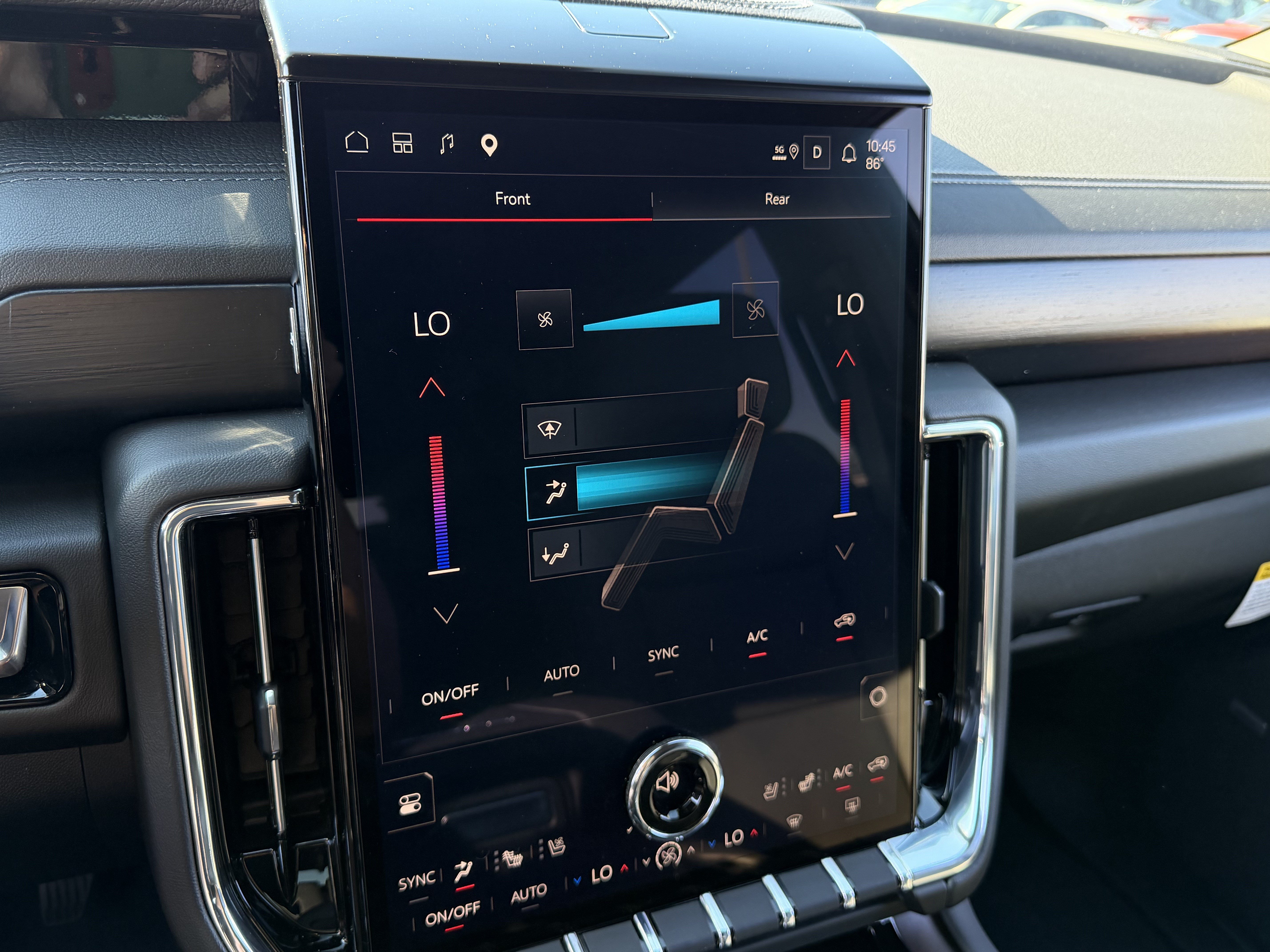 Used 2026 GMC Yukon Denali w/ Sun & Power Step Package AWD/4WD image 28
