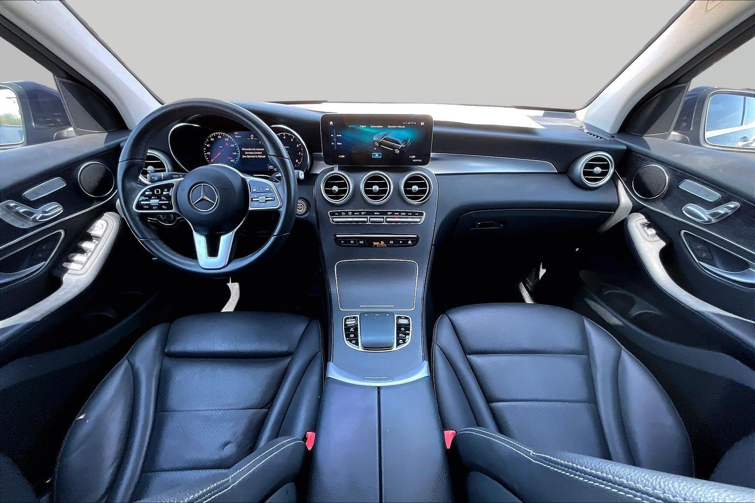 Used 2022 Mercedes-Benz GLC 300 image 11