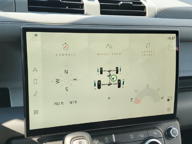 New 2026 Land Rover Defender 110 X-Dynamic SE AWD/4WD image 24
