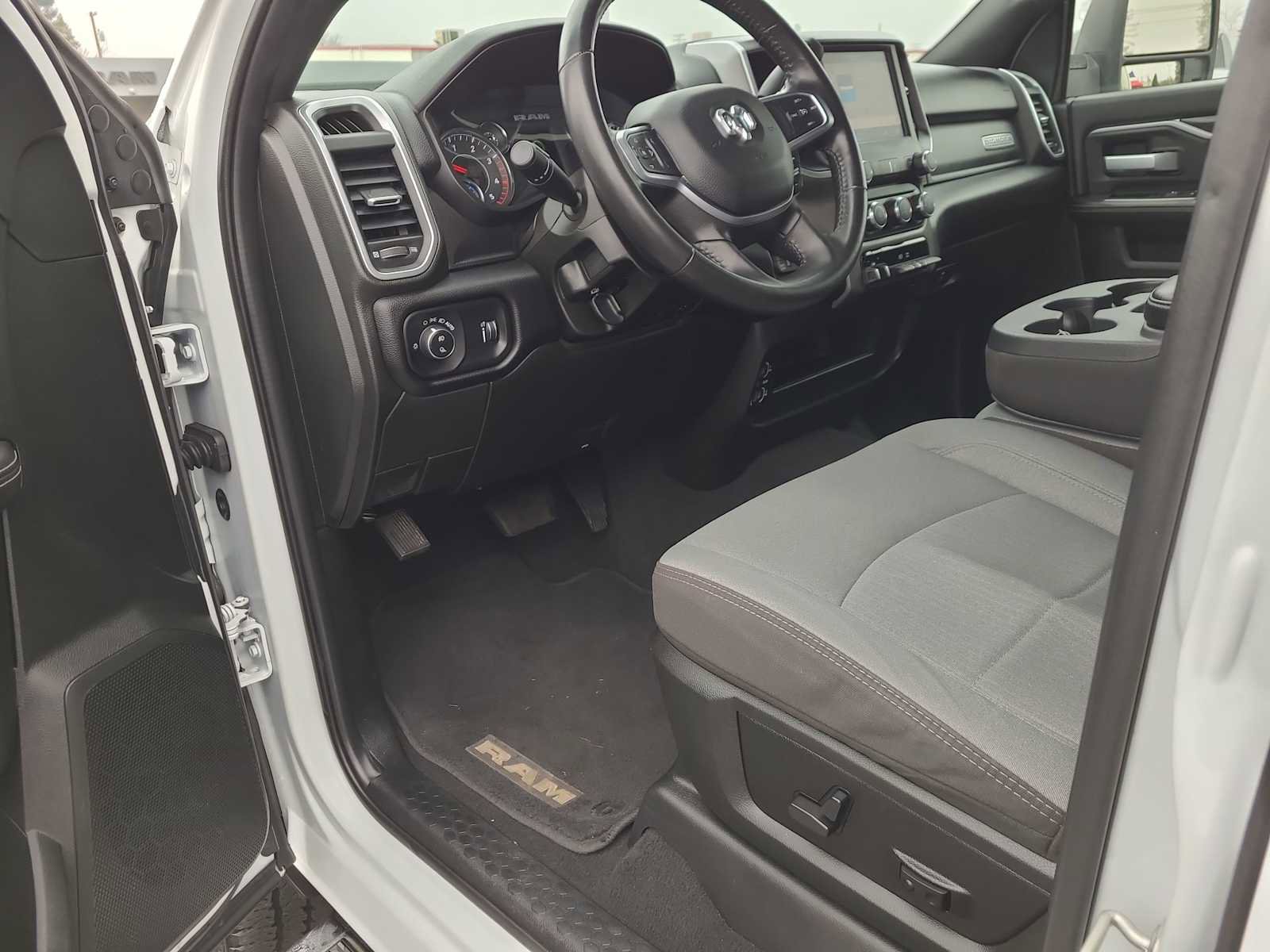 Used 2024 RAM 2500 Big Horn image 10