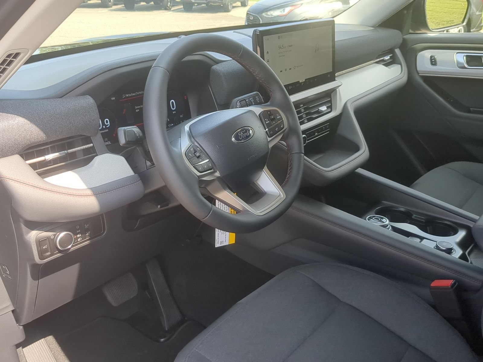New 2026 Ford Explorer Active AWD/4WD image 15