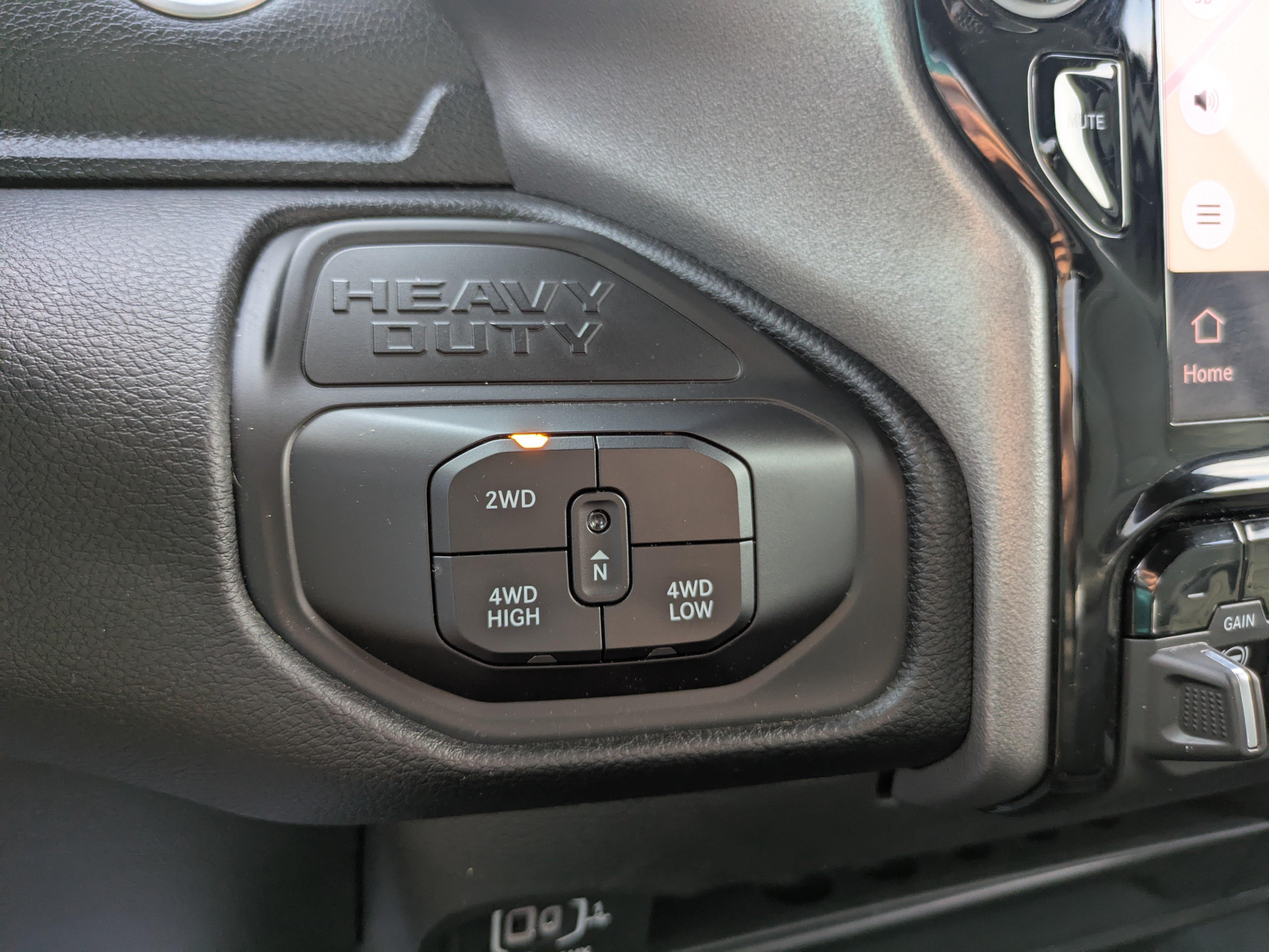 Used 2025 RAM 2500 Big Horn AWD/4WD image 15