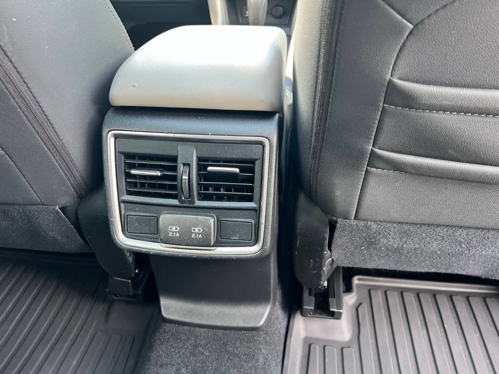 Used 2020 Subaru Forester Premium AWD/4WD image 16