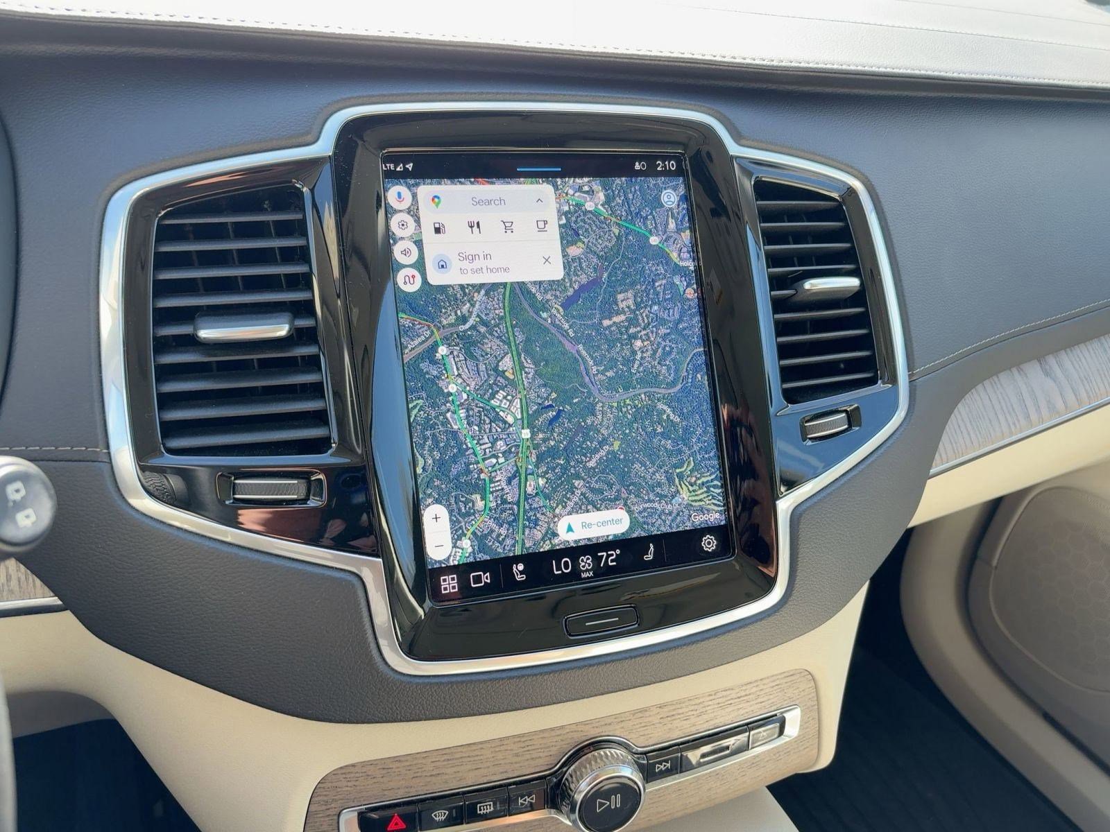 Certified 2023 Volvo XC90 B6 Ultimate w/ Lounge Package image 21