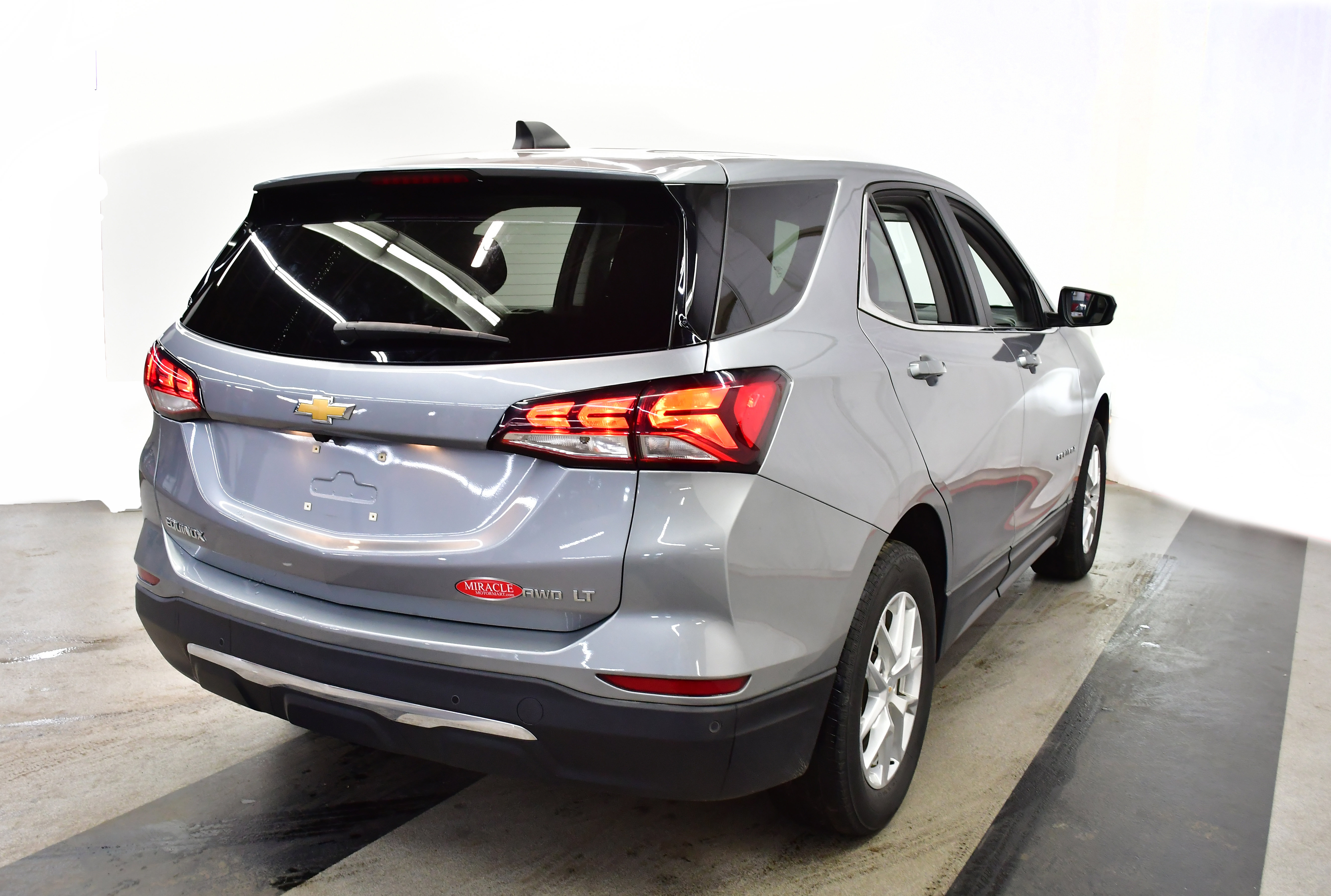 Used 2024 Chevrolet Equinox LT image 7