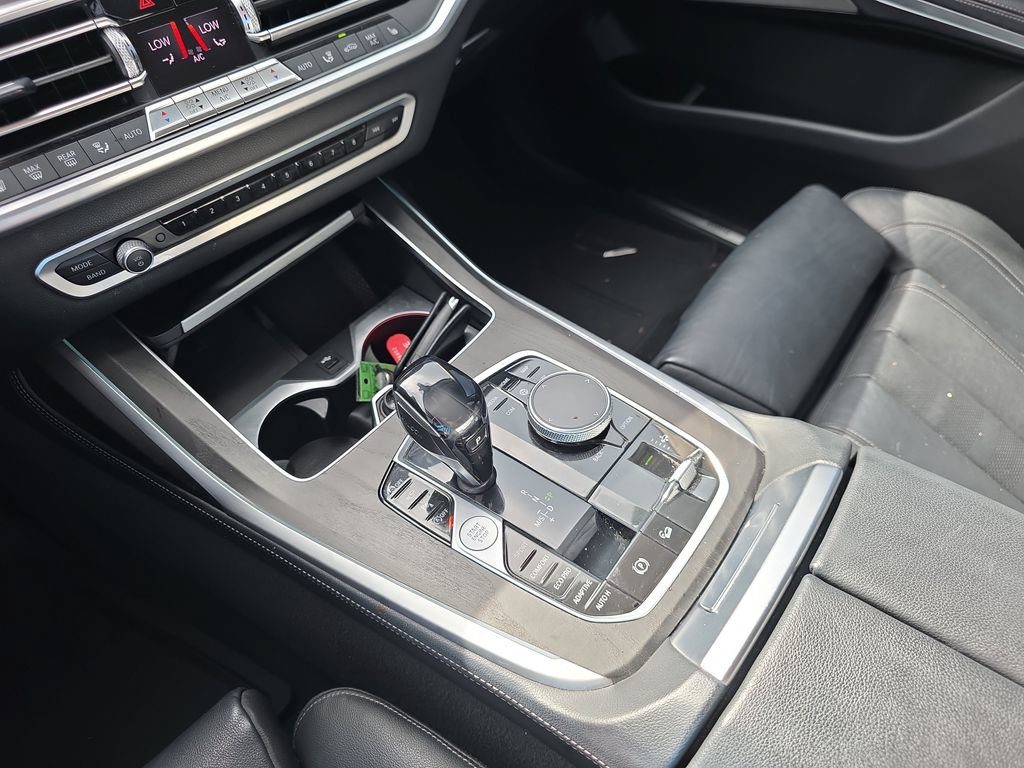 Used 2020 BMW X7 xDrive40i w/ Premium Package AWD/4WD image 27