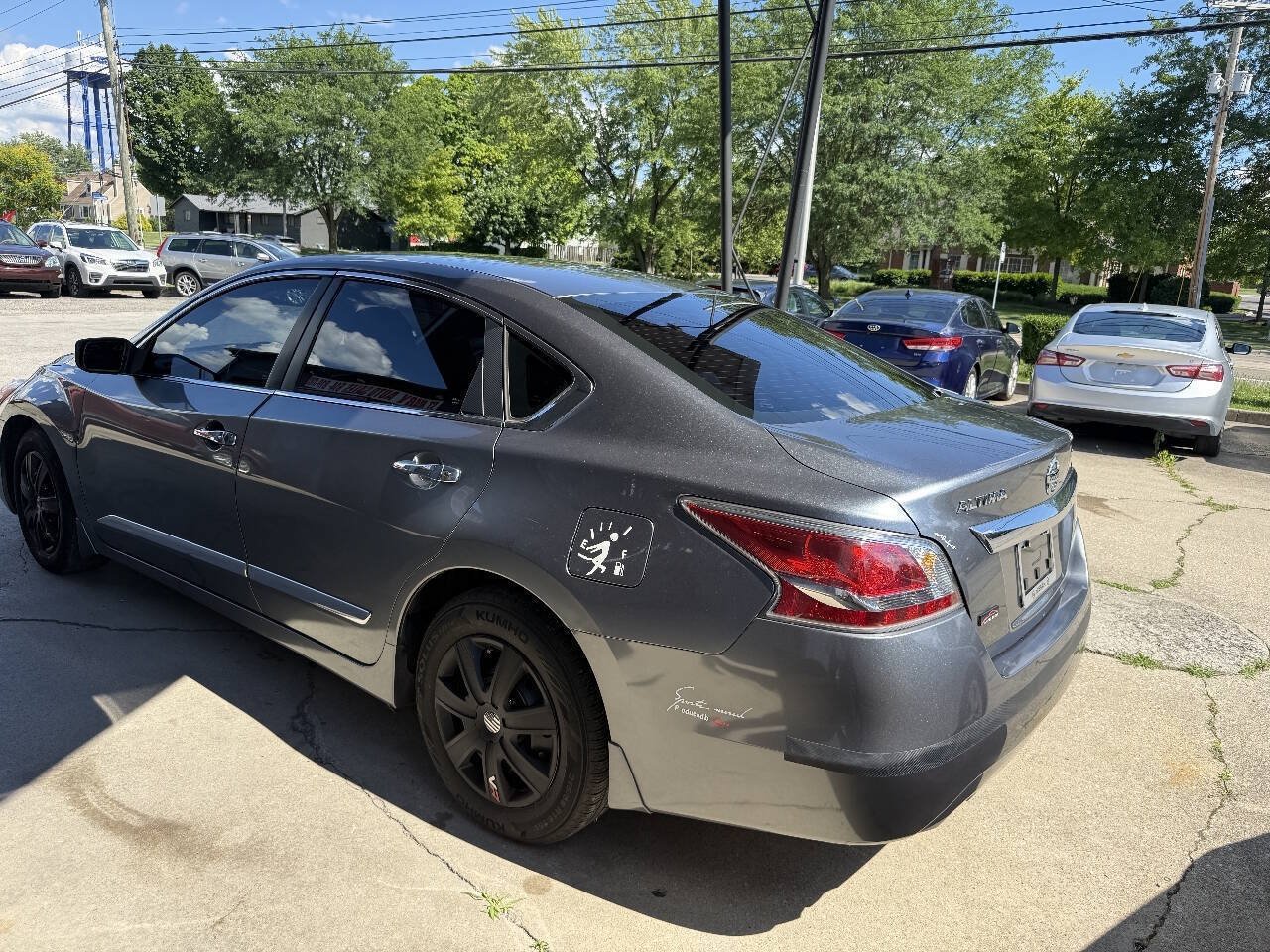 Used 2015 Nissan Altima 2.5 S w/ Power Driver Seat Package FWD image 5