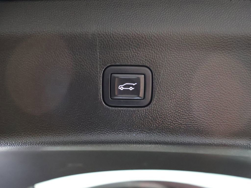 Used 2023 Buick Enclave Avenir AWD/4WD image 28