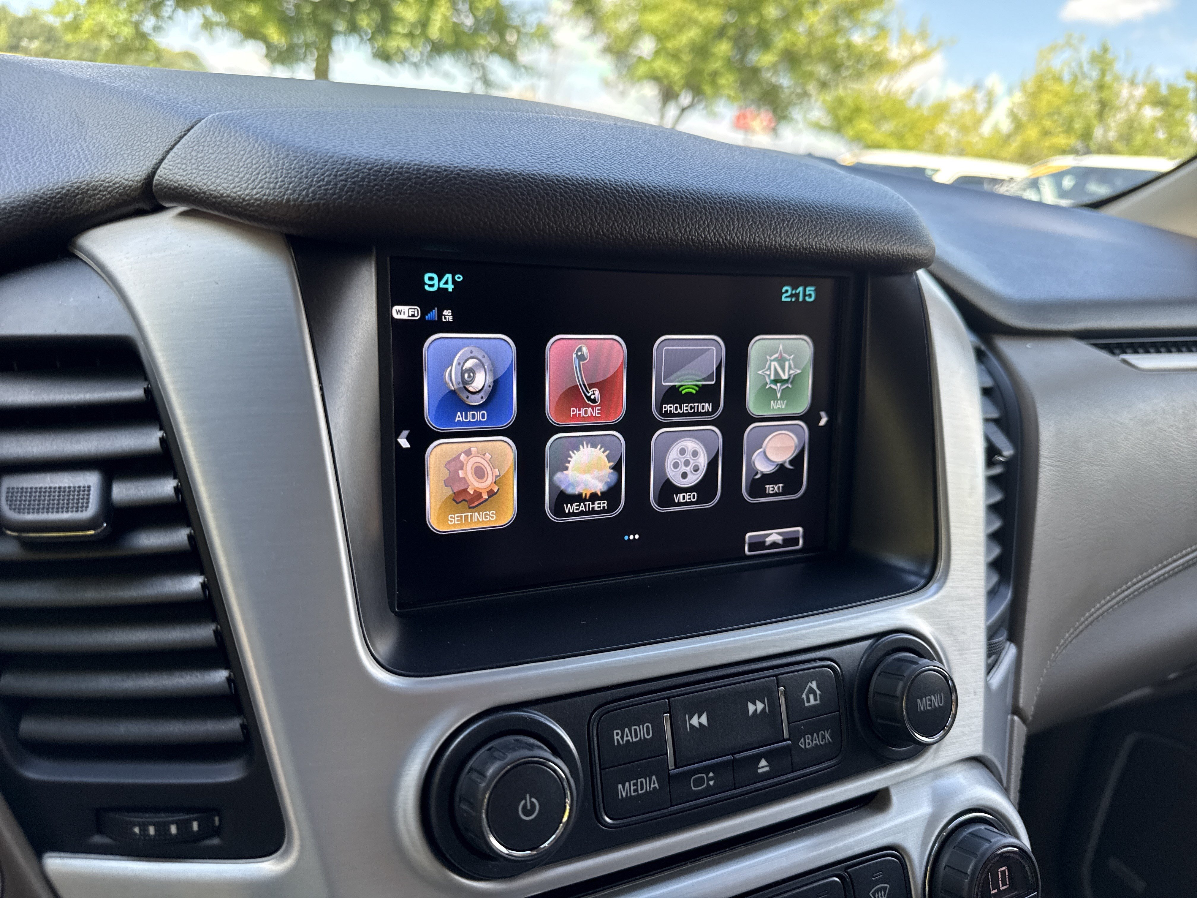 Used 2018 GMC Yukon SLT w/ Premium Edition RWD image 17
