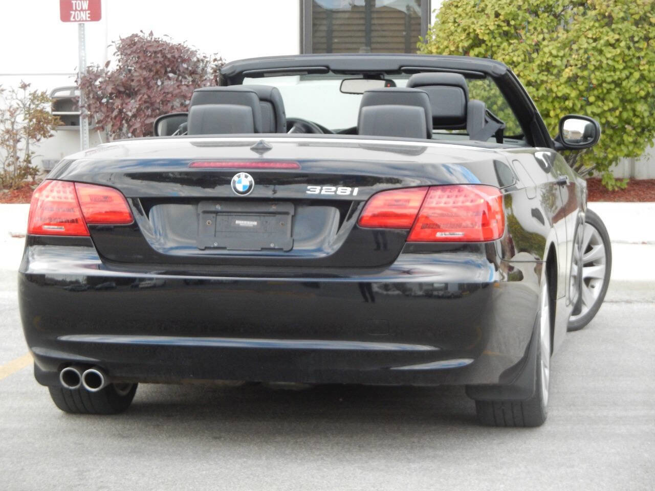 Used 2012 BMW 328i Convertible image 17