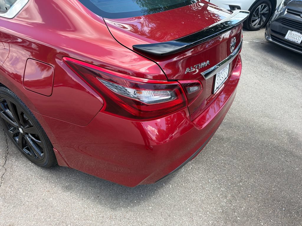 Used 2017 Nissan Altima 2.5 SR w/ Midnight Edition Package FWD image 37