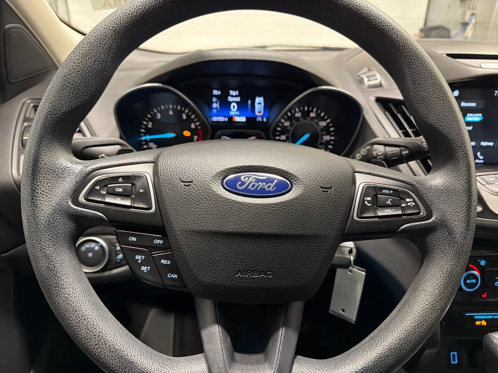 Used 2017 Ford Escape SE w/ Equipment Group 201A AWD/4WD image 10