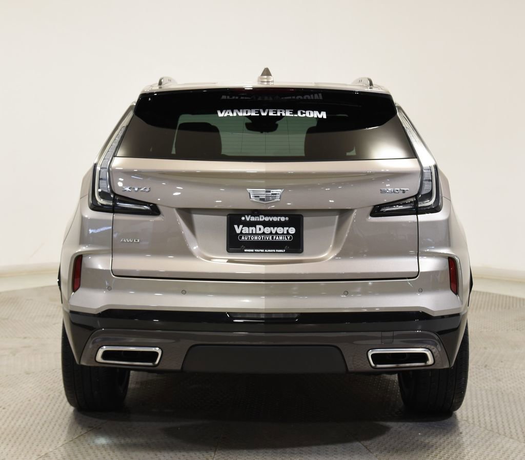 Used 2024 Cadillac XT4 Sport w/ Technology Package image 10
