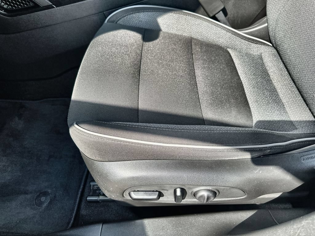 Used 2021 Chevrolet TrailBlazer LT w/ Sun and Liftgate Package FWD image 25