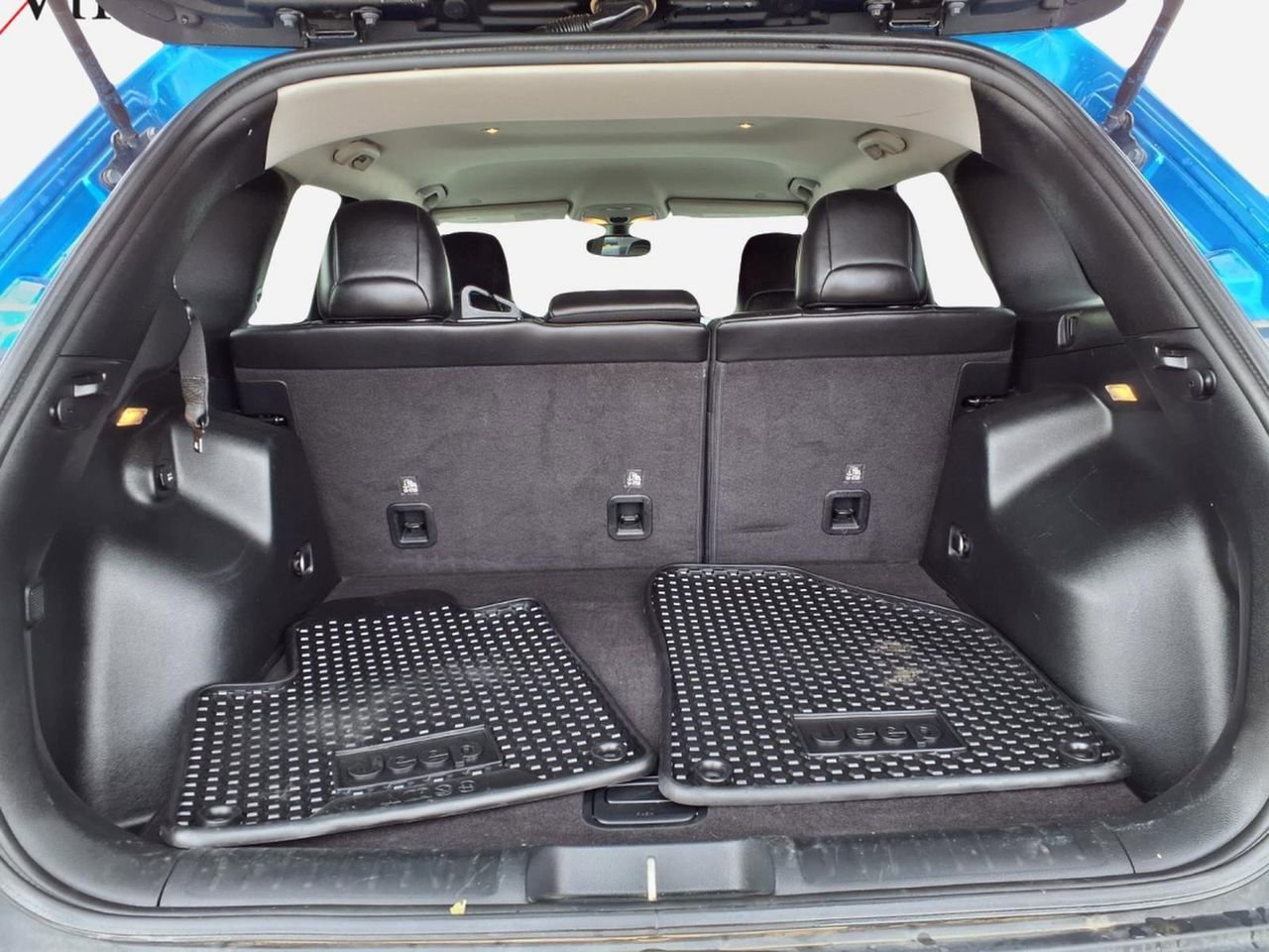 Used 2020 Jeep Cherokee Trailhawk w/ Cold Weather Group image 6