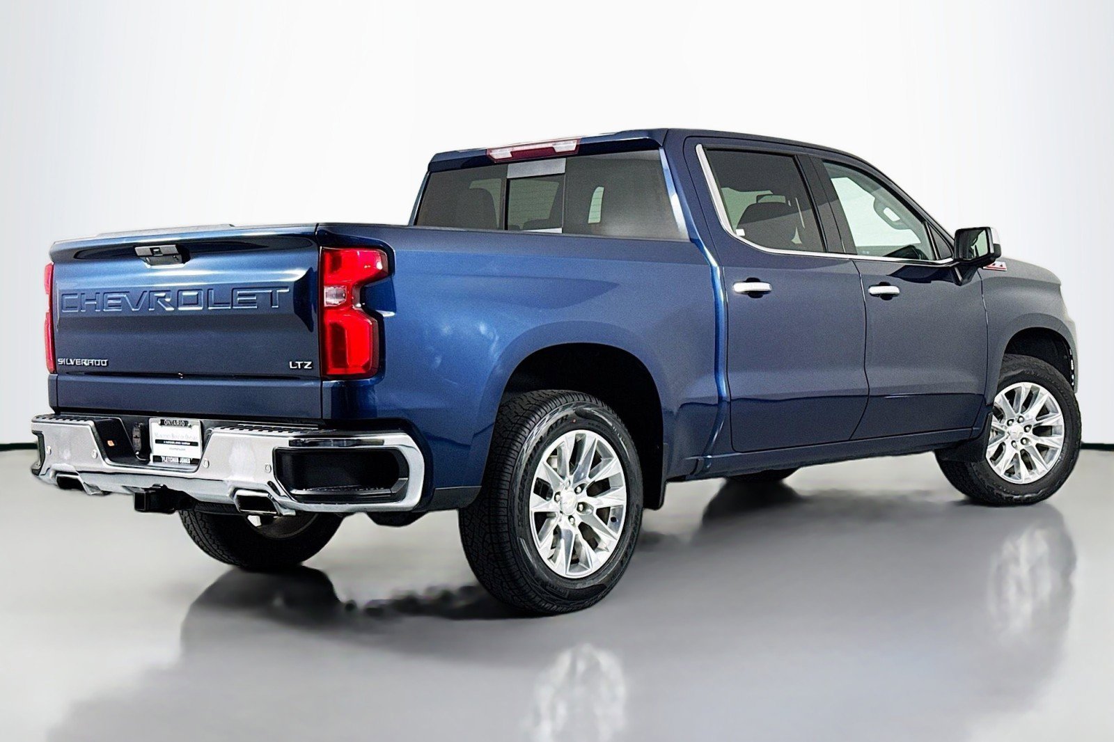 Used 2019 Chevrolet Silverado 1500 LTZ image 11