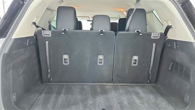 Certified 2025 Nissan Pathfinder SV FWD image 12