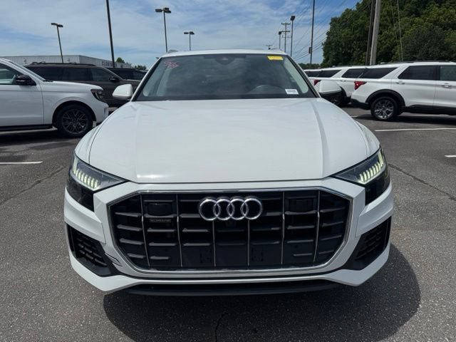 Used 2023 Audi Q8 Premium w/ Convenience Package AWD/4WD image 2