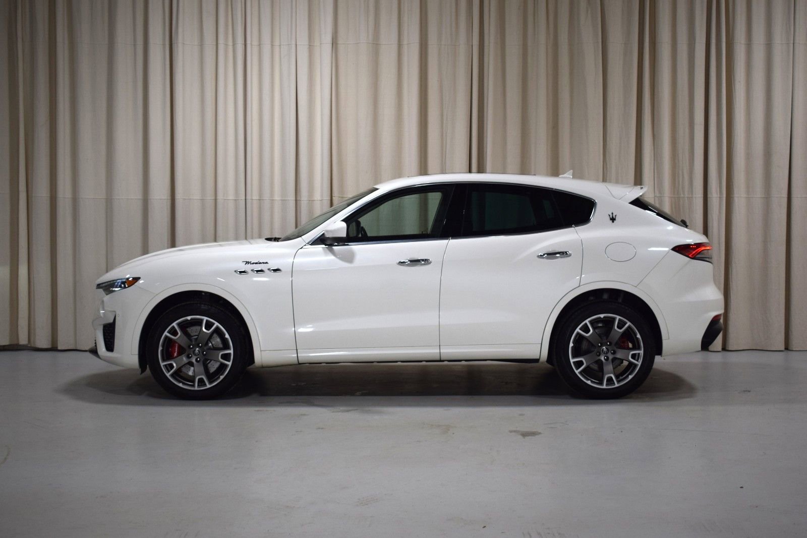 Used 2022 Maserati Levante Modena image 5