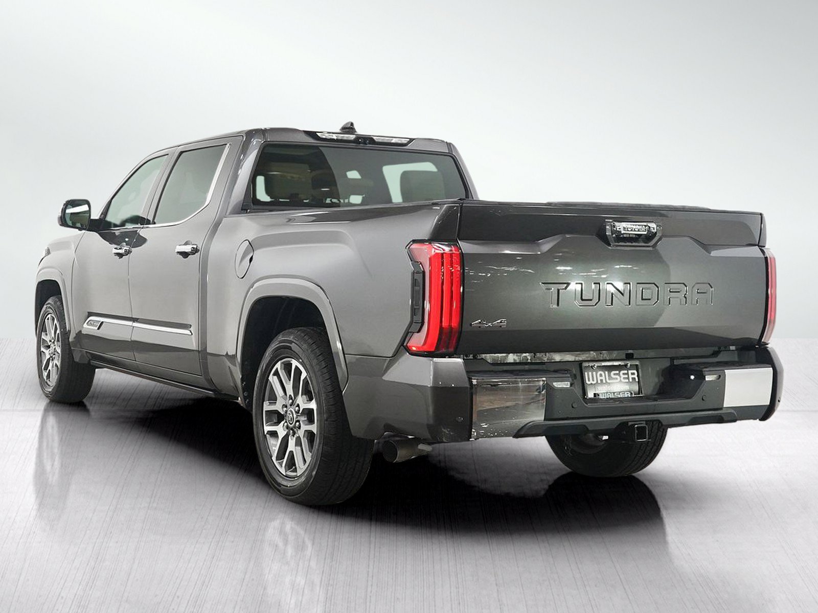 Used 2022 Toyota Tundra 1794 Edition w/ Advanced Package AWD/4WD image 5