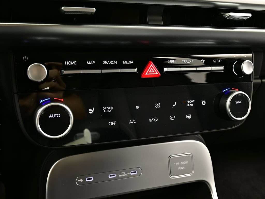 New 2026 Hyundai Ioniq 9 SE AWD/4WD image 9