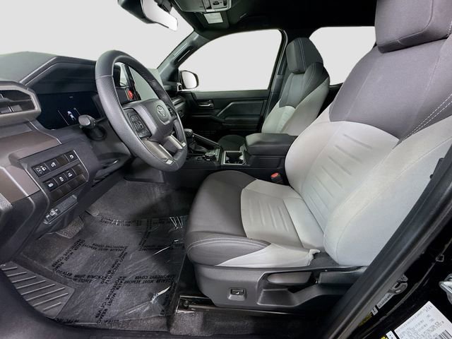 Certified 2025 Toyota Tacoma TRD Off-Road AWD/4WD image 21