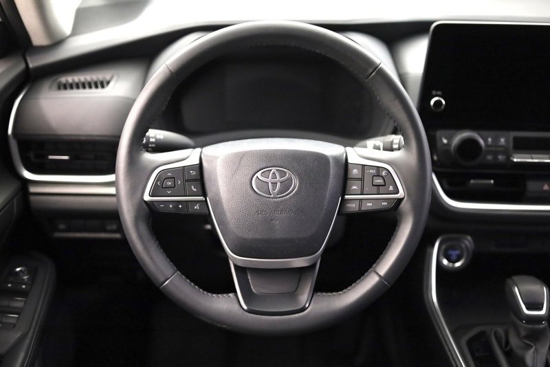 Certified 2024 Toyota Grand Highlander XLE image 13