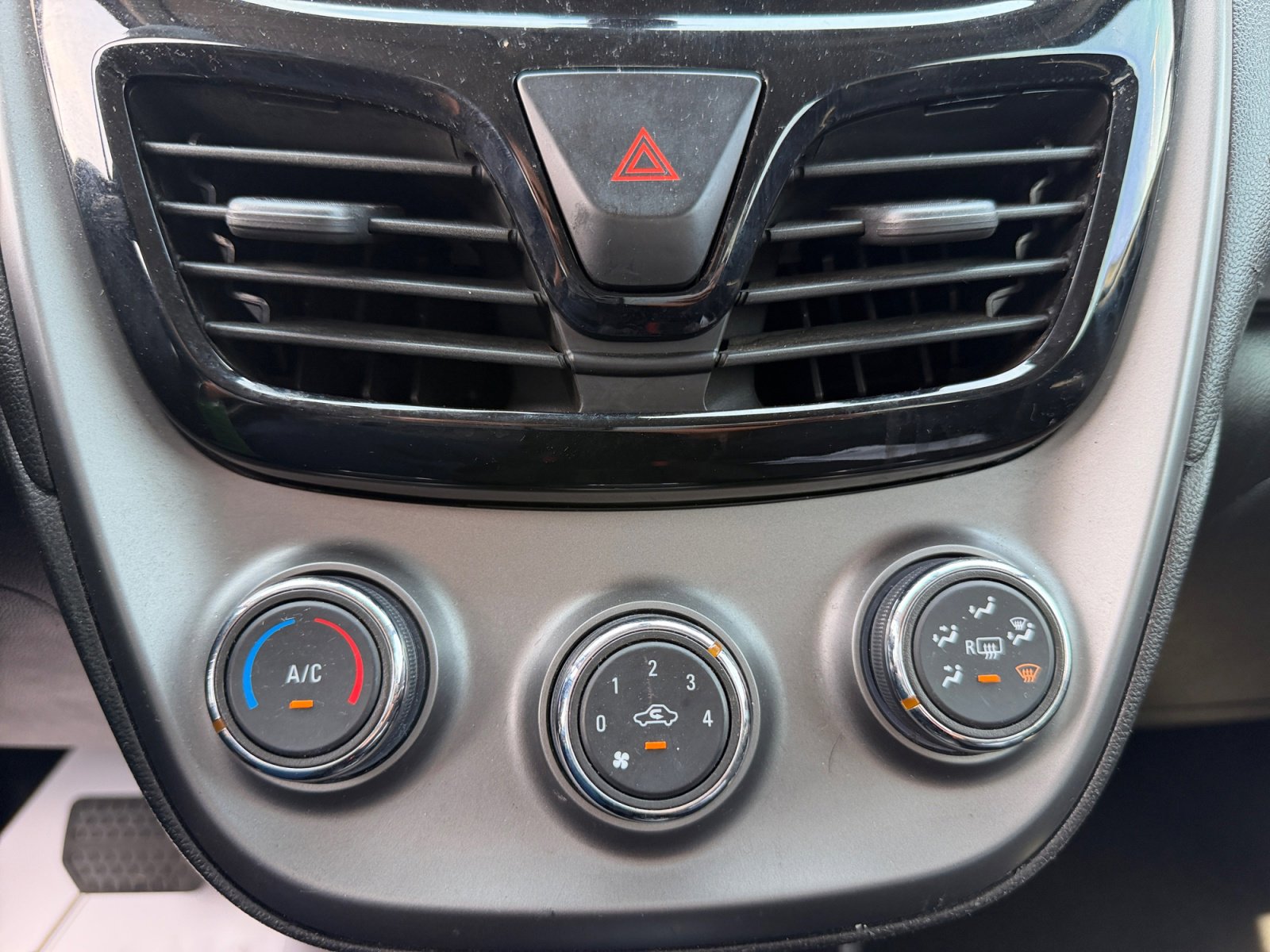 Used 2019 Chevrolet Spark LS image 11