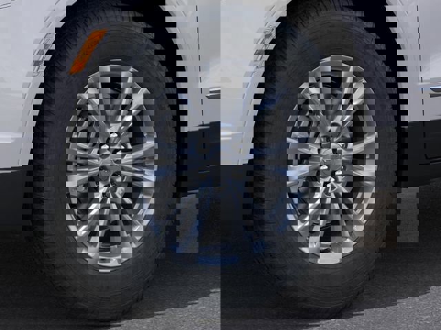 New 2026 Cadillac XT5 Luxury image 9