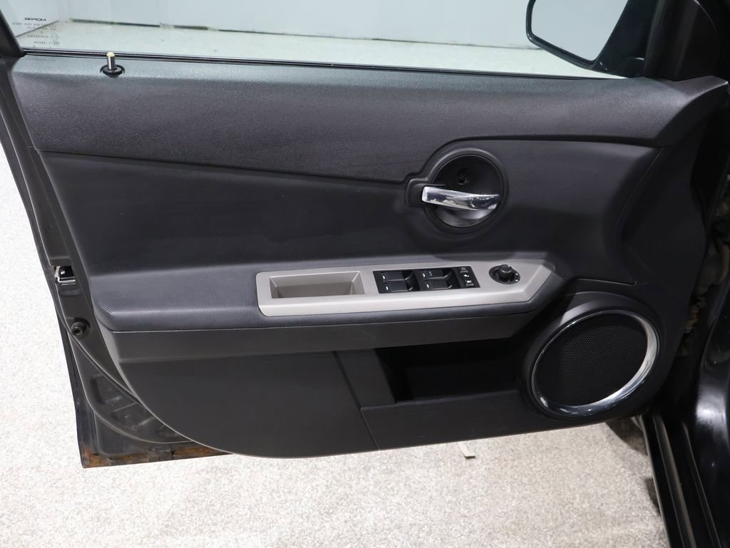 Used 2010 Dodge Avenger R/T image 13