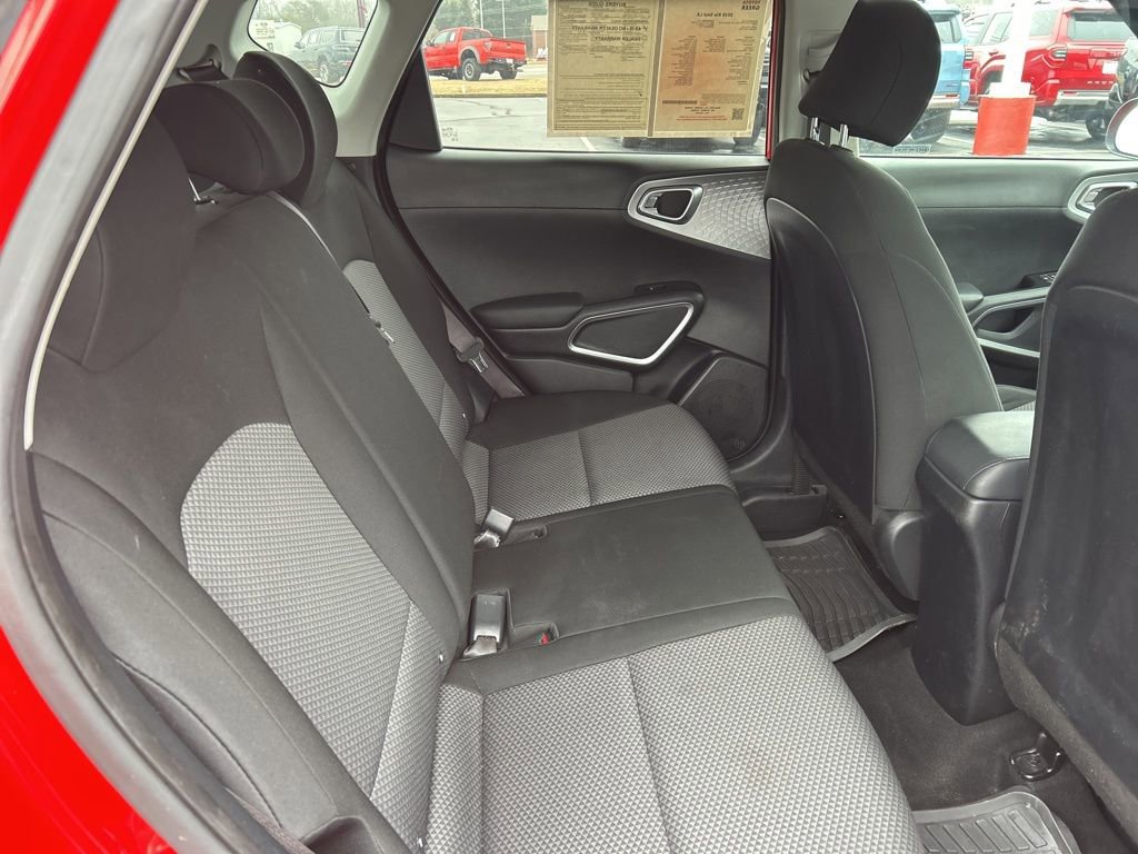 Used 2020 Kia Soul LX image 17