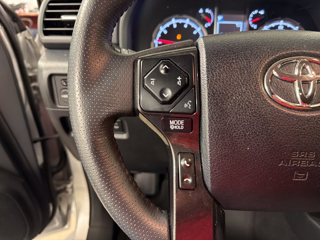 Used 2023 Toyota 4Runner TRD Off-Road AWD/4WD image 31