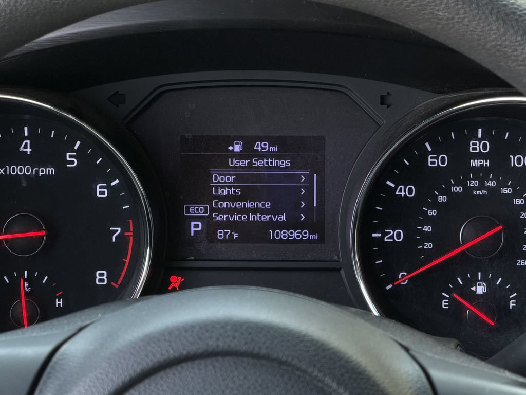 Used 2021 Kia Sedona LX FWD image 16