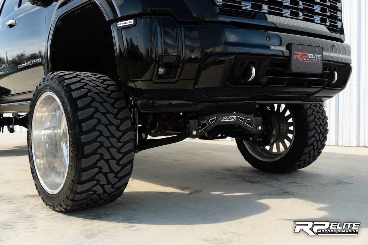 Used 2025 GMC Sierra 2500 Denali Ultimate image 15