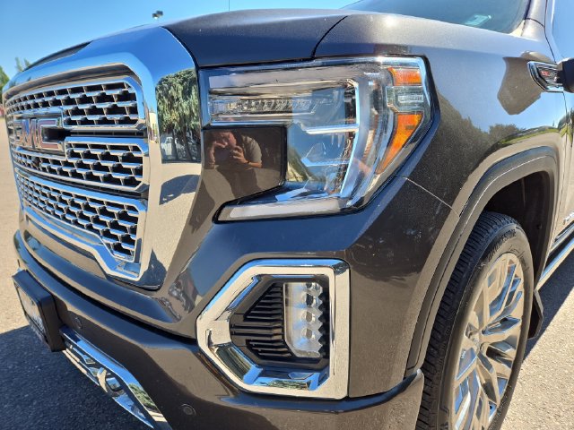 Used 2019 GMC Sierra 1500 Denali w/ Denali Ultimate Package AWD/4WD image 6