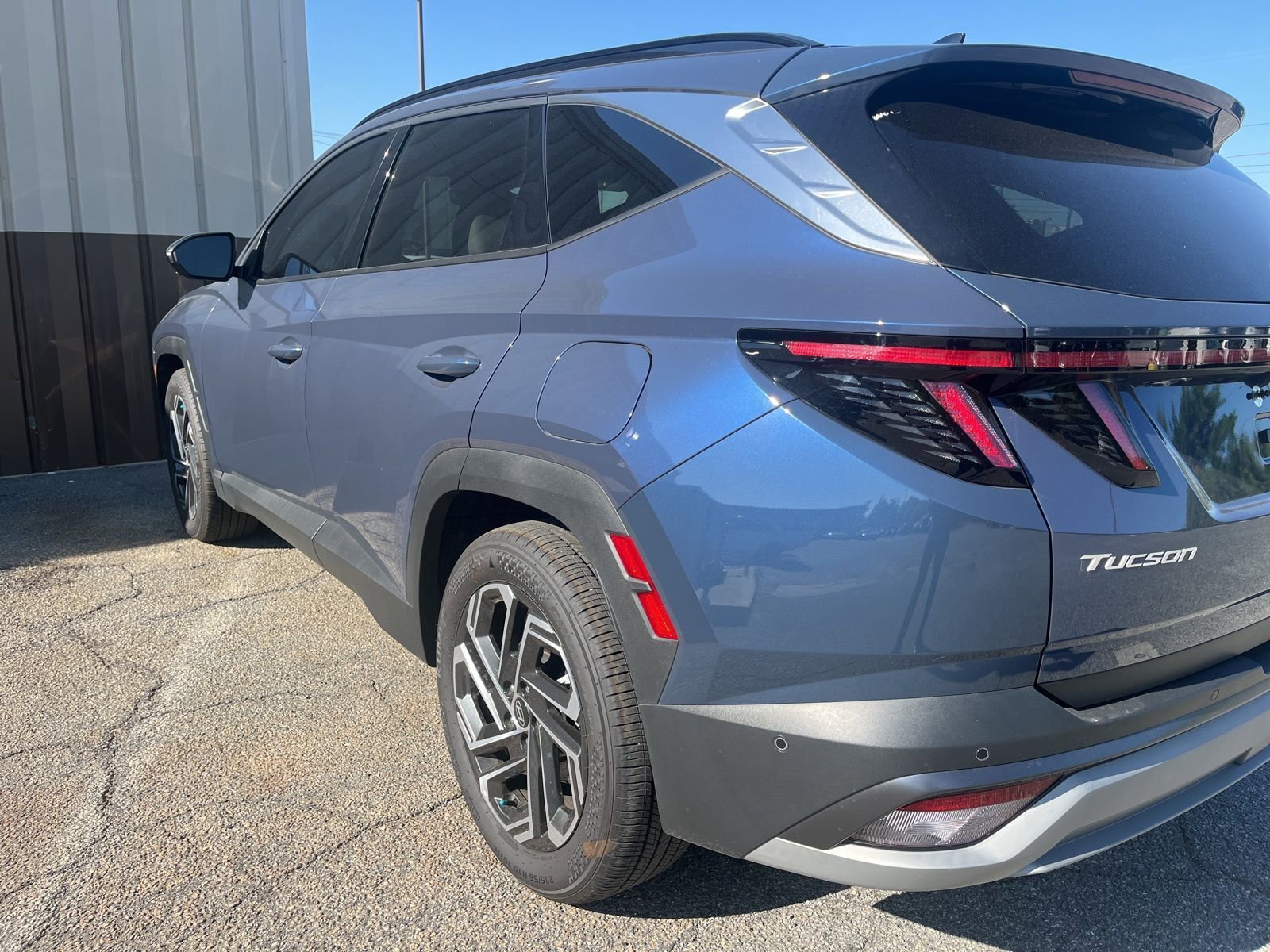 Used 2025 Hyundai Tucson Limited FWD image 8