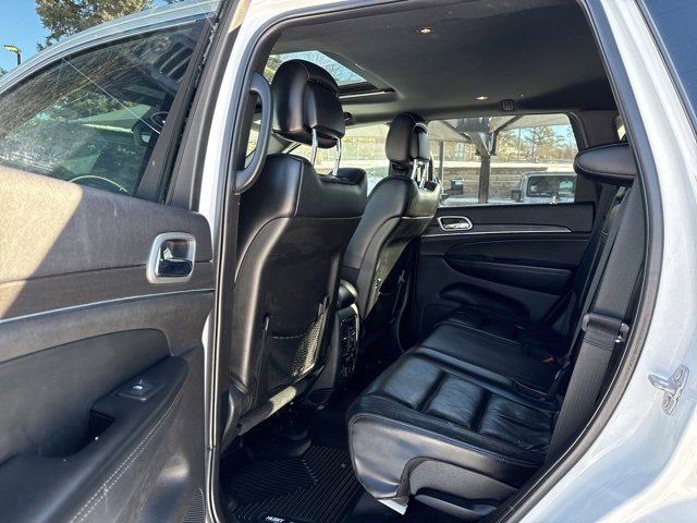 Used 2018 Jeep Grand Cherokee Limited image 25