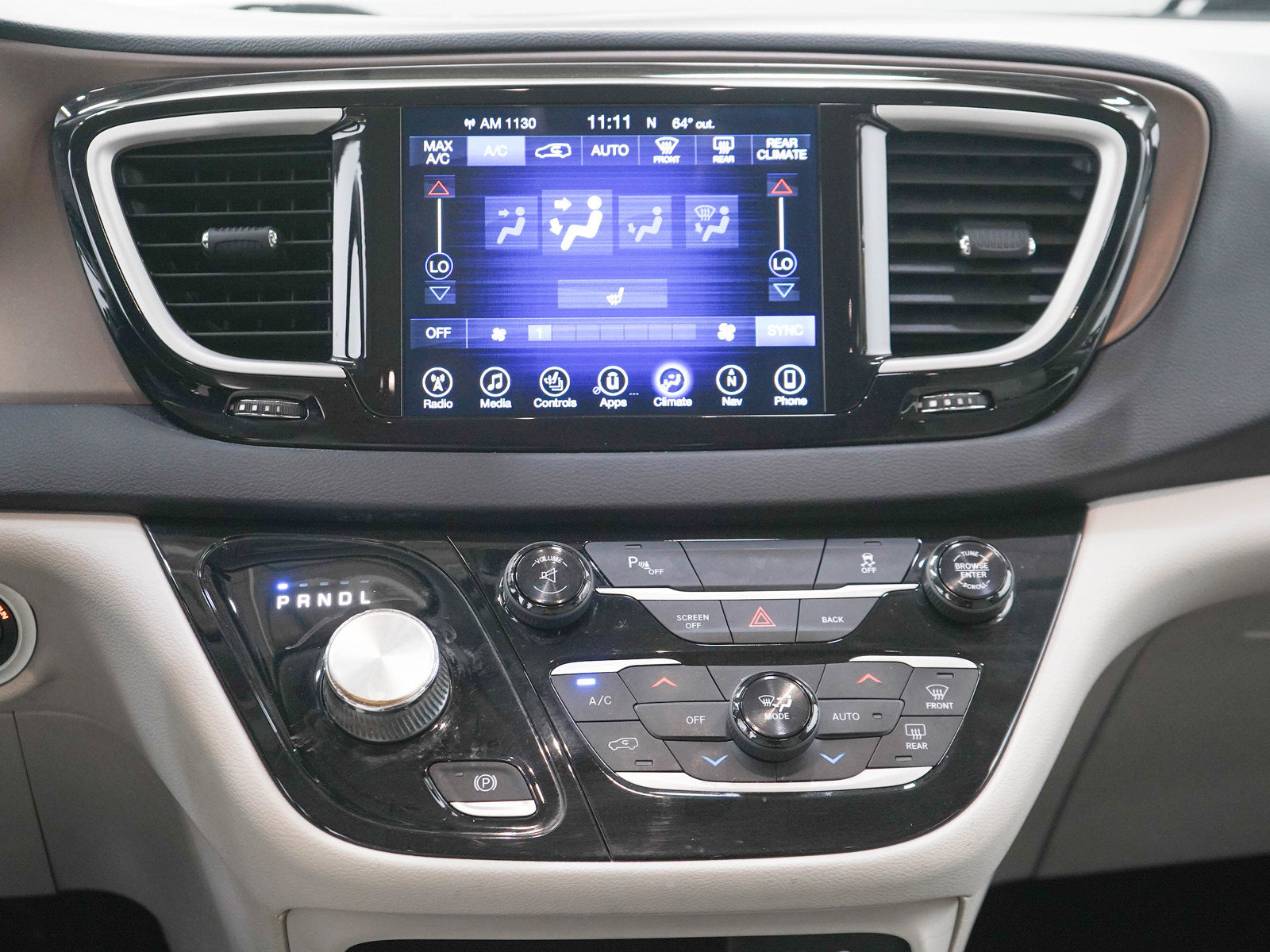 Used 2017 Chrysler Pacifica Touring-L FWD image 19