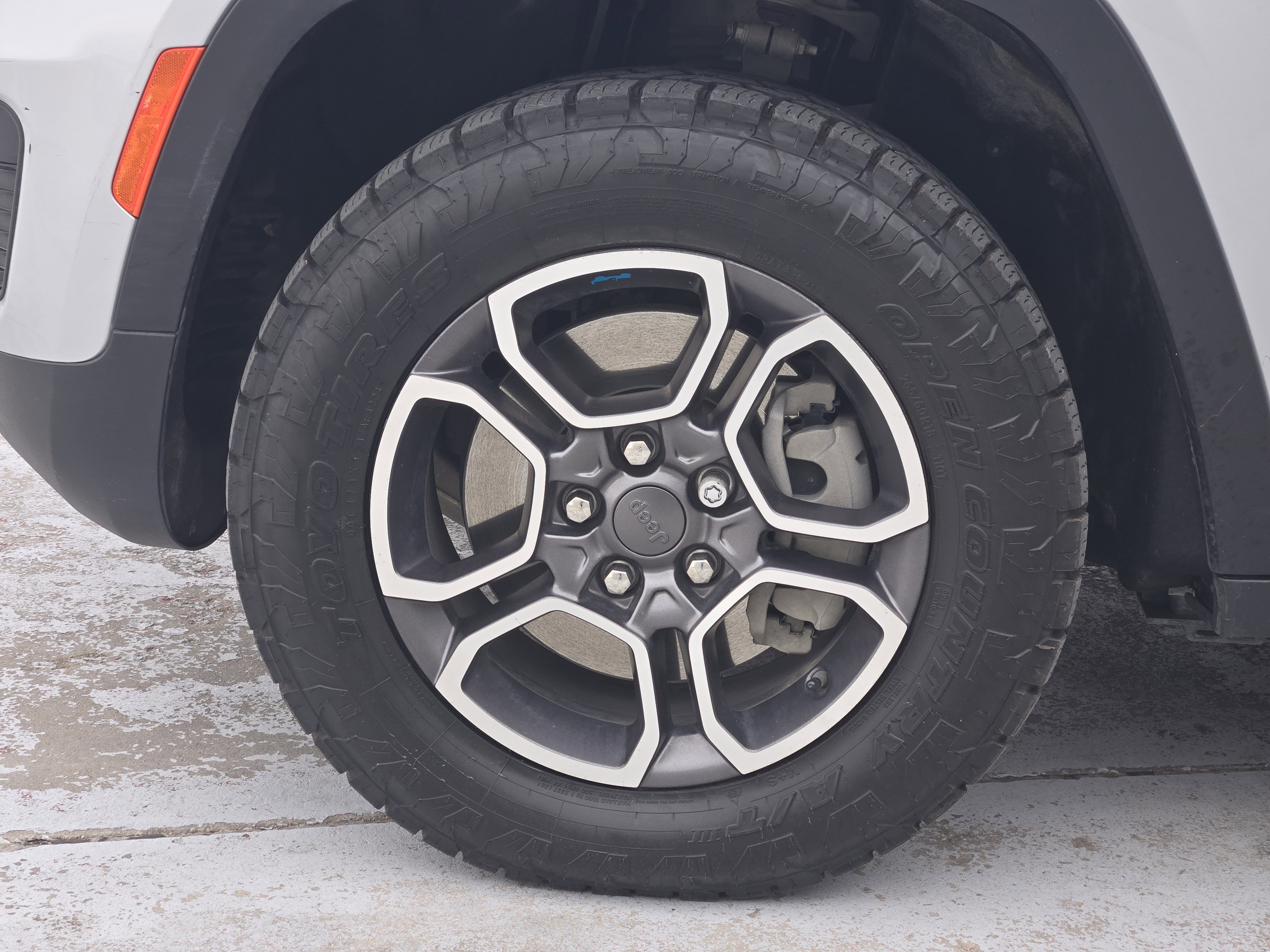 Used 2022 Jeep Grand Cherokee Trailhawk w/ Luxury Tech Group III image 15