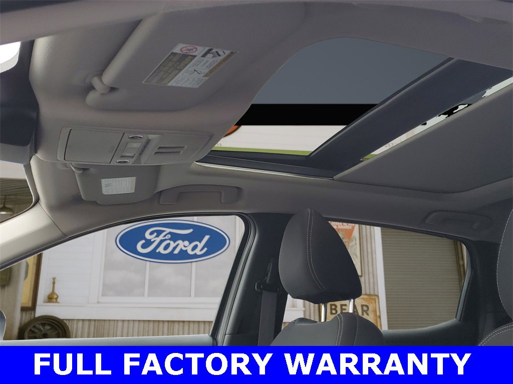 Used 2025 Nissan Kicks SV w/ SV Premium Package image 27