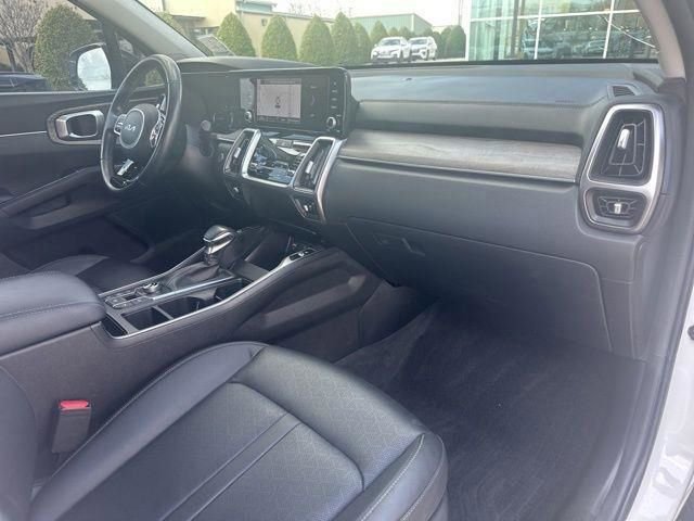 Used 2022 Kia Sorento EX FWD image 39