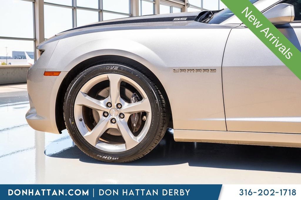 Used 2015 Chevrolet Camaro SS RWD image 26